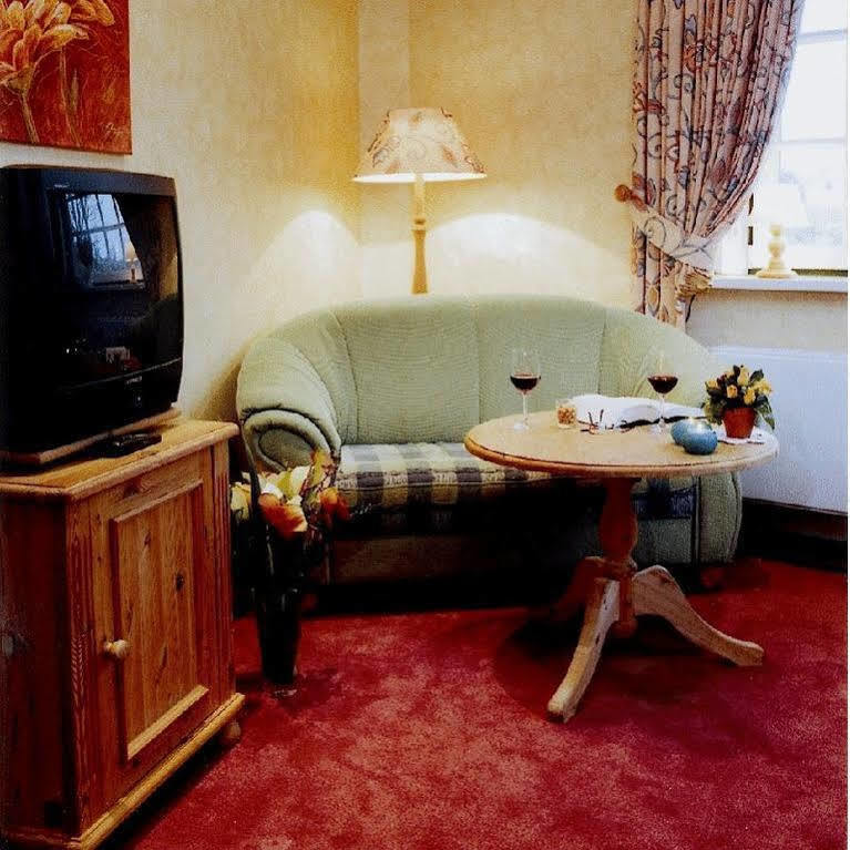 Hotel Am Steendamm Oyten Buitenkant foto